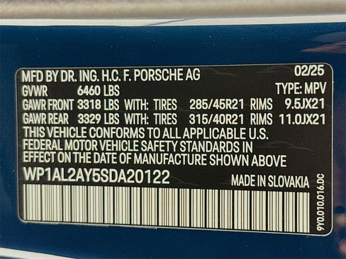 New 2025 Porsche Cayenne S image 34