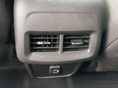 Used 2022 Chevrolet Equinox LT FWD image 20