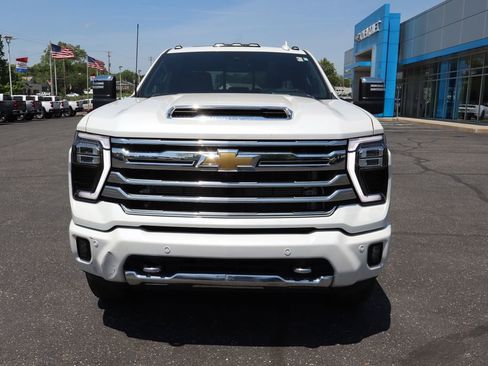 Used 2025 Chevrolet Silverado 2500 High Country w/ Technology Package AWD/4WD image 30