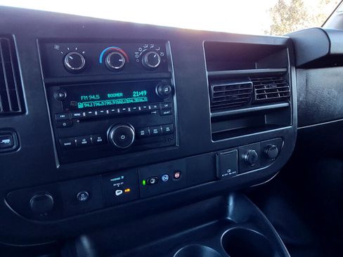 Used 2019 Chevrolet Express 2500 LS w/ Driver Convenience Package image 27