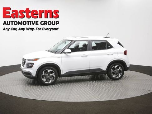 Used 2025 Hyundai Venue SEL FWD image 55