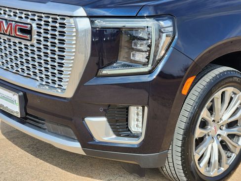 Used 2022 GMC Yukon Denali image 9