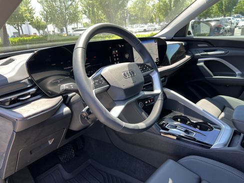 Certified 2025 Audi Q5 Premium w/ Premium Plus AWD/4WD image 17