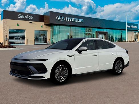 New 2026 Hyundai Sonata SEL FWD image 2