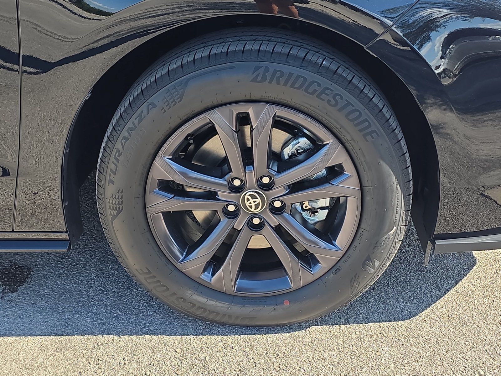 New 2026 Toyota Sienna XSE AWD/4WD image 28