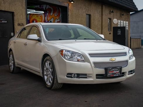 Used 2010 Chevrolet Malibu LTZ w/ HFV6 Engine Package FWD image 9