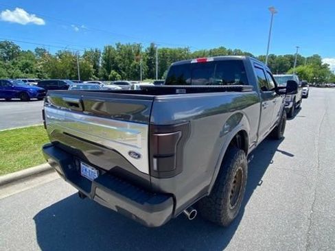 Used 2017 Ford F150 Platinum w/ Equipment Group 701A Luxury AWD/4WD image 12