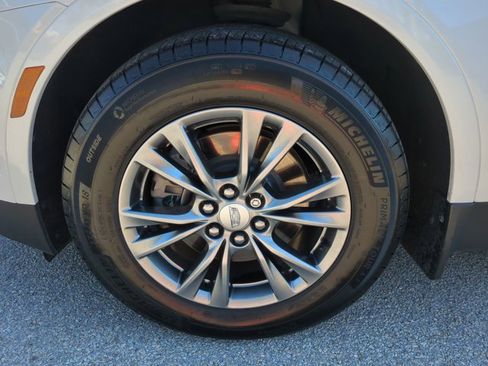 Used 2021 Cadillac XT5 Premium Luxury image 9