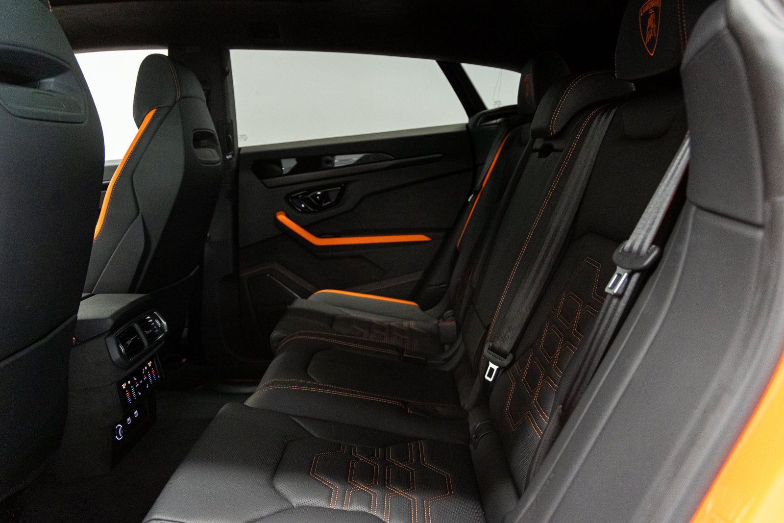 Used 2025 Lamborghini Urus S AWD/4WD image 45