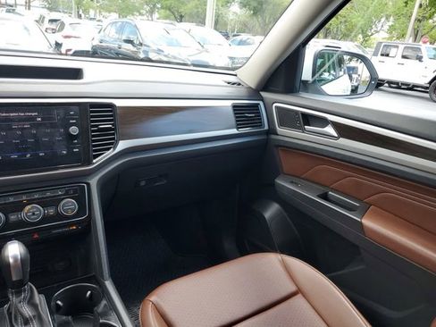 Used 2023 Volkswagen Atlas SE FWD image 14