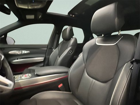 Certified 2025 Genesis GV70 3.5T Sport image 9