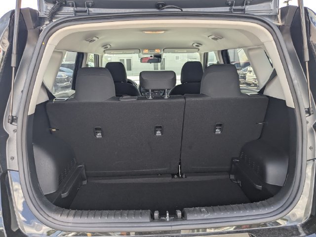 Used 2025 Kia Soul LX w/ LX Technology Package FWD image 12