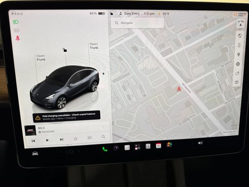Used 2022 Tesla Model Y Long Range AWD/4WD image 24