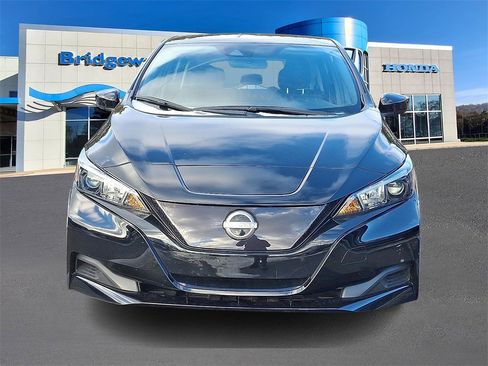 Used 2025 Nissan Leaf S image 2