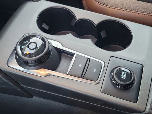 New 2025 Ford Bronco Sport Outer Banks w/ Outer Banks Tech Package+ image 11