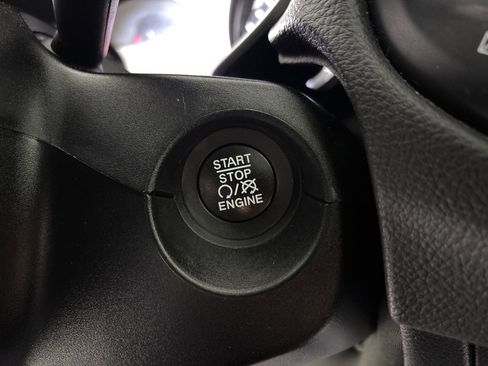 Used 2021 Jeep Compass Latitude image 13