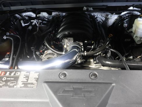 Used 2018 Chevrolet Silverado 1500 LT w/ All Star Edition RWD image 21