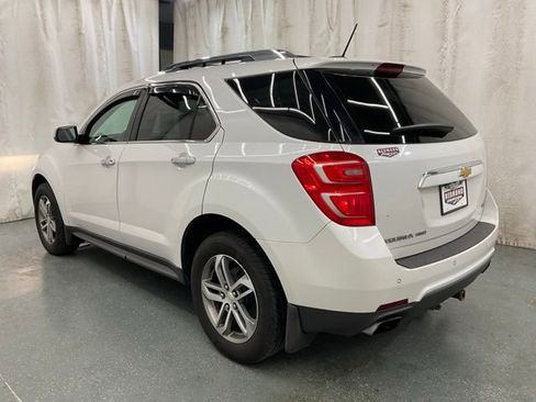Used 2017 Chevrolet Equinox Premier w/ Enhanced Convenience Package AWD/4WD image 5