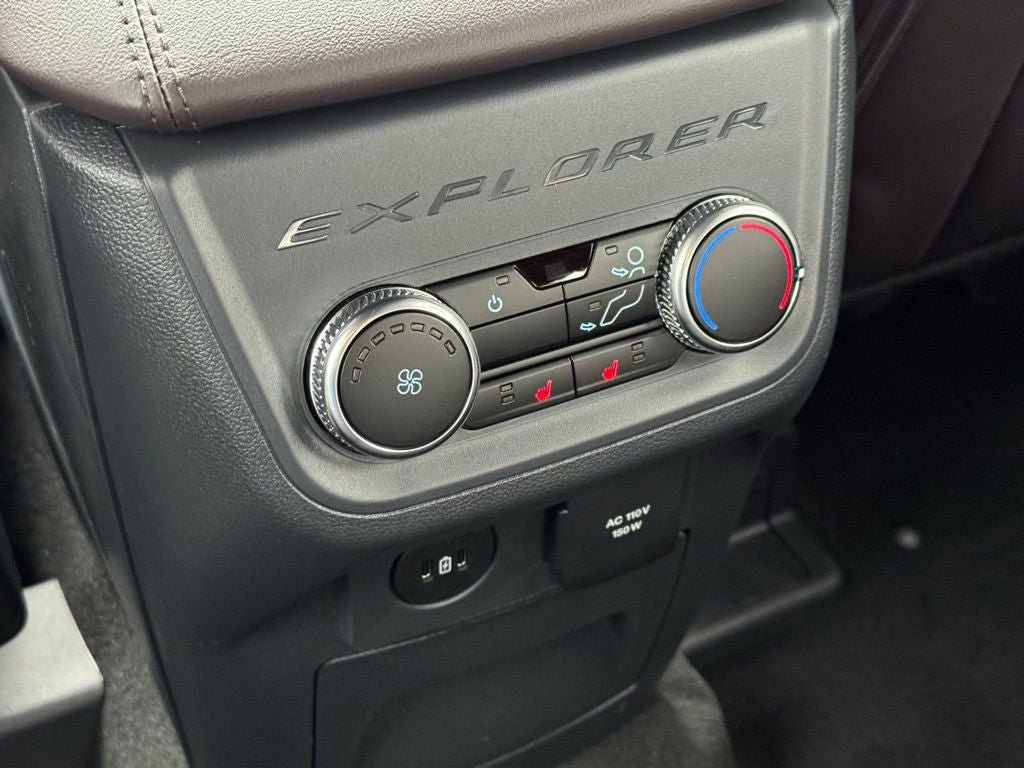 New 2026 Ford Explorer Platinum RWD image 9