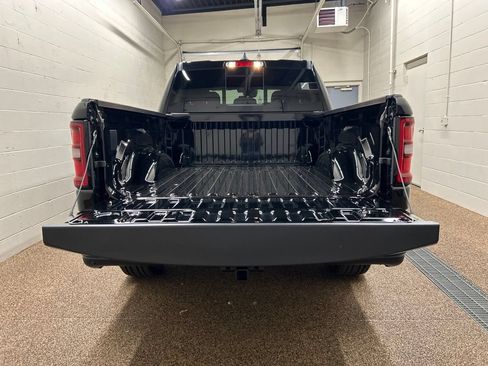 New 2026 RAM 1500 Express AWD/4WD image 11