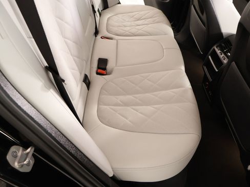 Used 2025 BMW X5 xDrive40i w/ Premium Package image 15