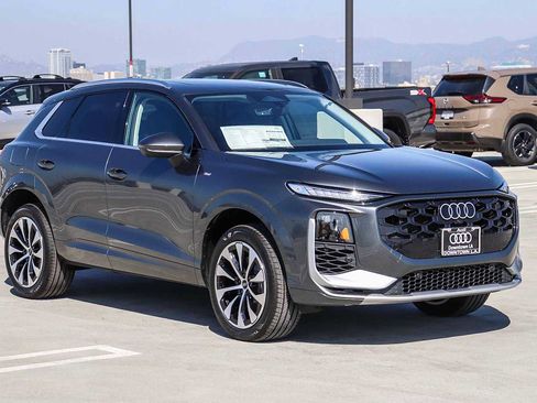 New 2026 Audi Q3 quattro 2.0T image 3