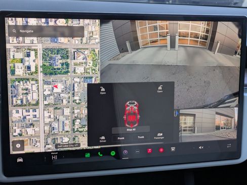 Used 2022 Tesla Model X image 19