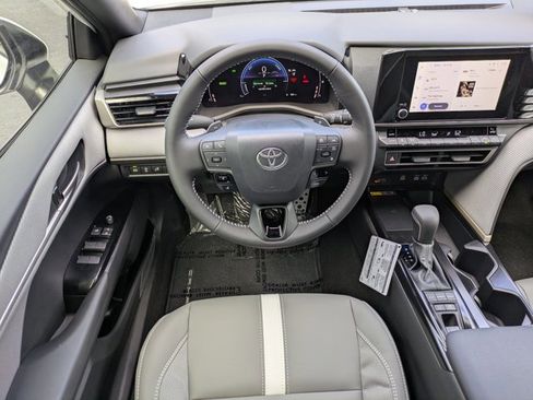 New 2026 Toyota Camry SE FWD image 13