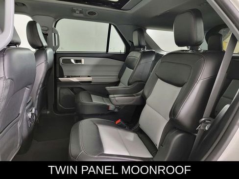 Used 2023 Ford Explorer XLT w/ Equipment Group 202A image 13