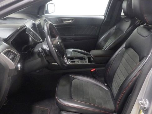 Used 2023 Ford Edge ST-Line w/ Class II Trailer Tow Package image 8