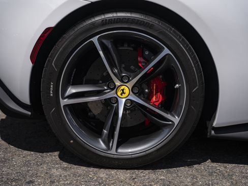 Used 2025 Ferrari 296 GTS RWD image 15
