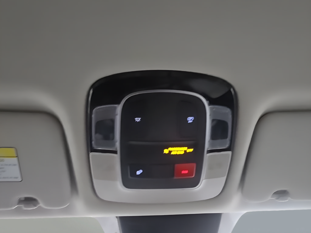 Certified 2025 Hyundai Tucson SEL AWD/4WD image 38