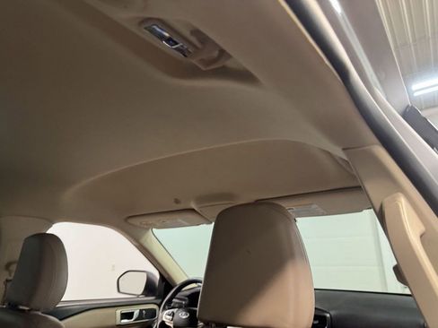 Used 2023 Ford Explorer XLT w/ Equipment Group 202A image 71