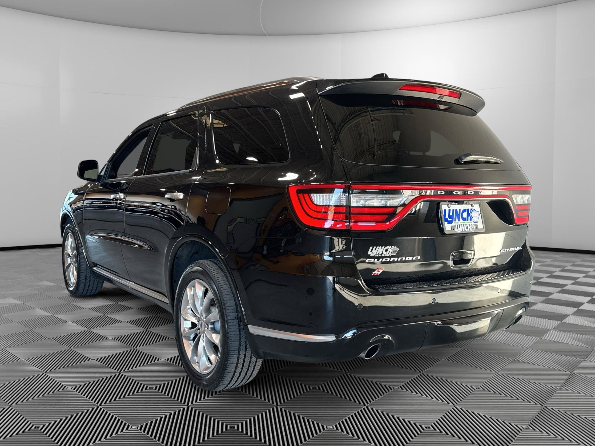 Used 2024 Dodge Durango Citadel AWD/4WD image 3