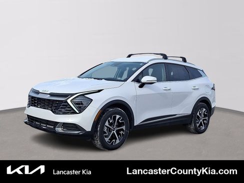 Used 2025 Kia Sportage EX image 1