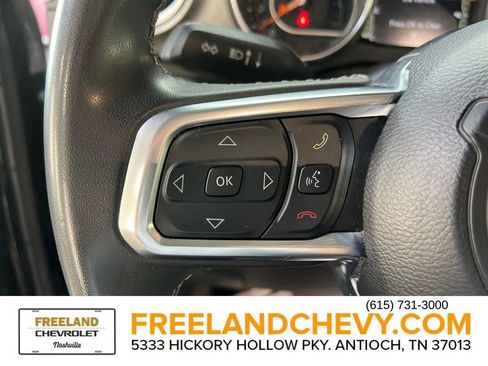 Used 2023 Jeep Gladiator Overland image 16