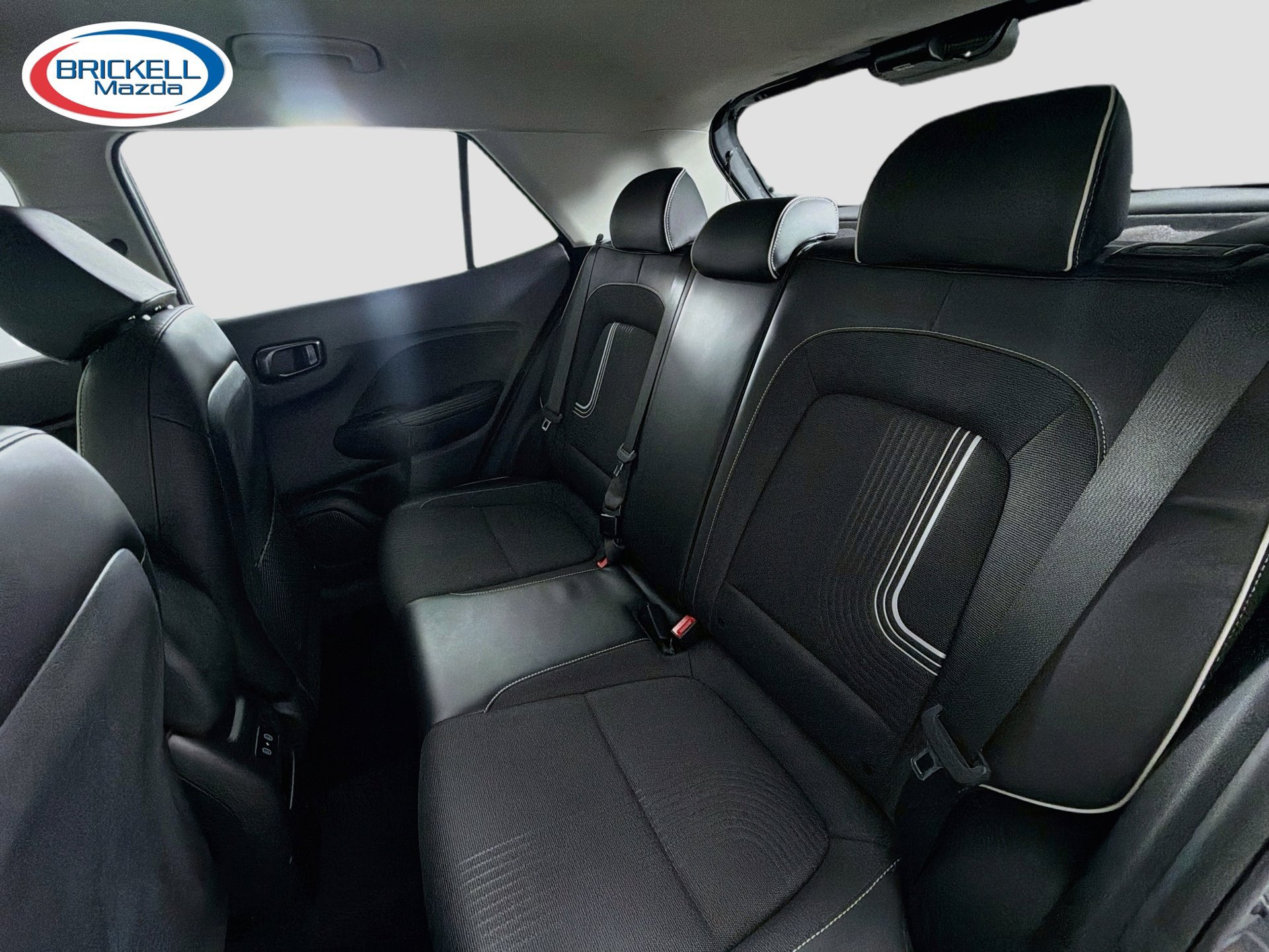 Used 2024 Hyundai Venue Limited FWD image 20