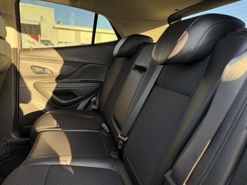 Certified 2022 Buick Encore Preferred w/ Safety Package image 12