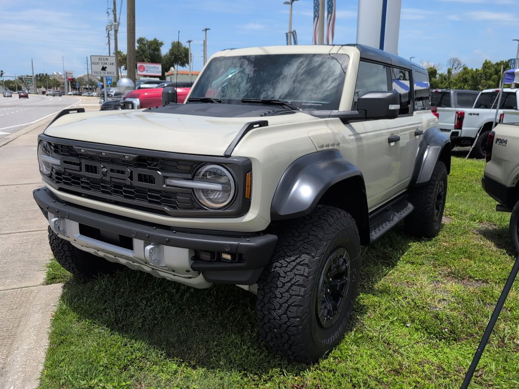 New 2026 Ford Bronco Raptor AWD/4WD image 4