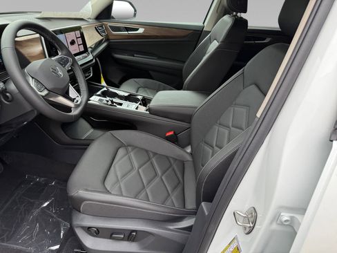 New 2026 Volkswagen Atlas SE image 15