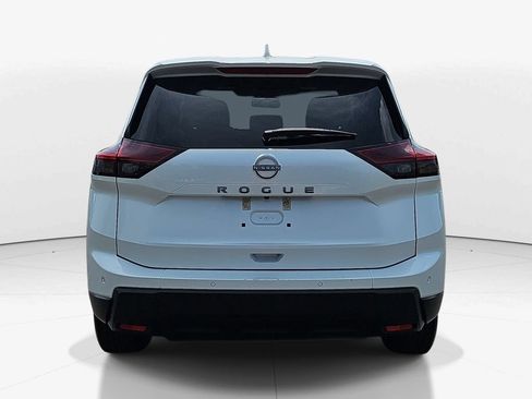 Used 2025 Nissan Rogue SV FWD image 7