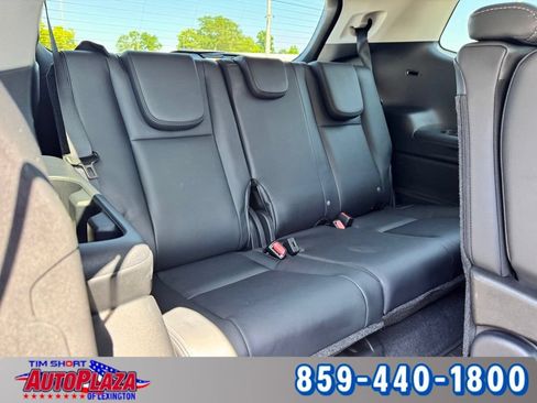 Used 2022 Subaru Ascent Limited w/ Technology Package AWD/4WD image 42