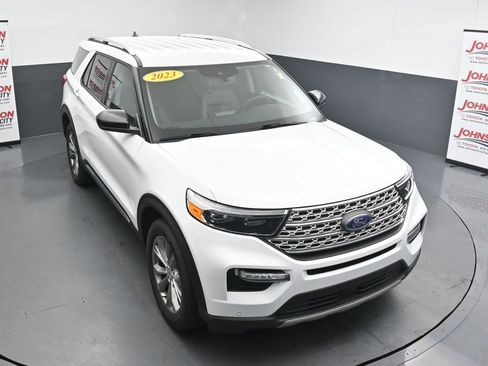 Used 2023 Ford Explorer Limited AWD/4WD image 28