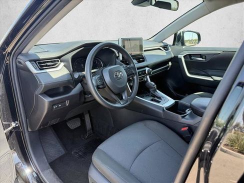 Used 2025 Toyota RAV4 XLE FWD image 10