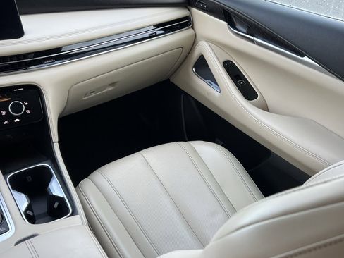 Used 2023 INFINITI QX60 Sensory image 16