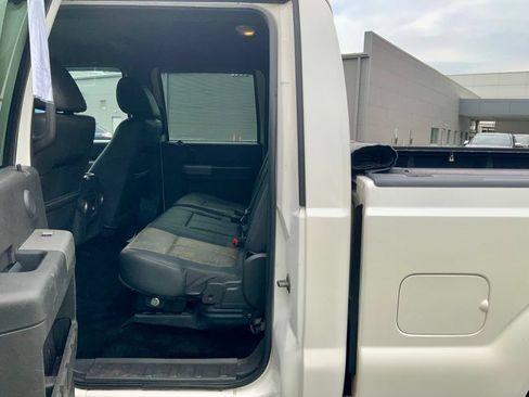 Used 2011 Ford F250 Lariat w/ Chrome Pkg AWD/4WD image 23