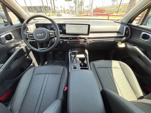 New 2025 Kia Sorento S w/ Panoramic Sunroof Package image 12