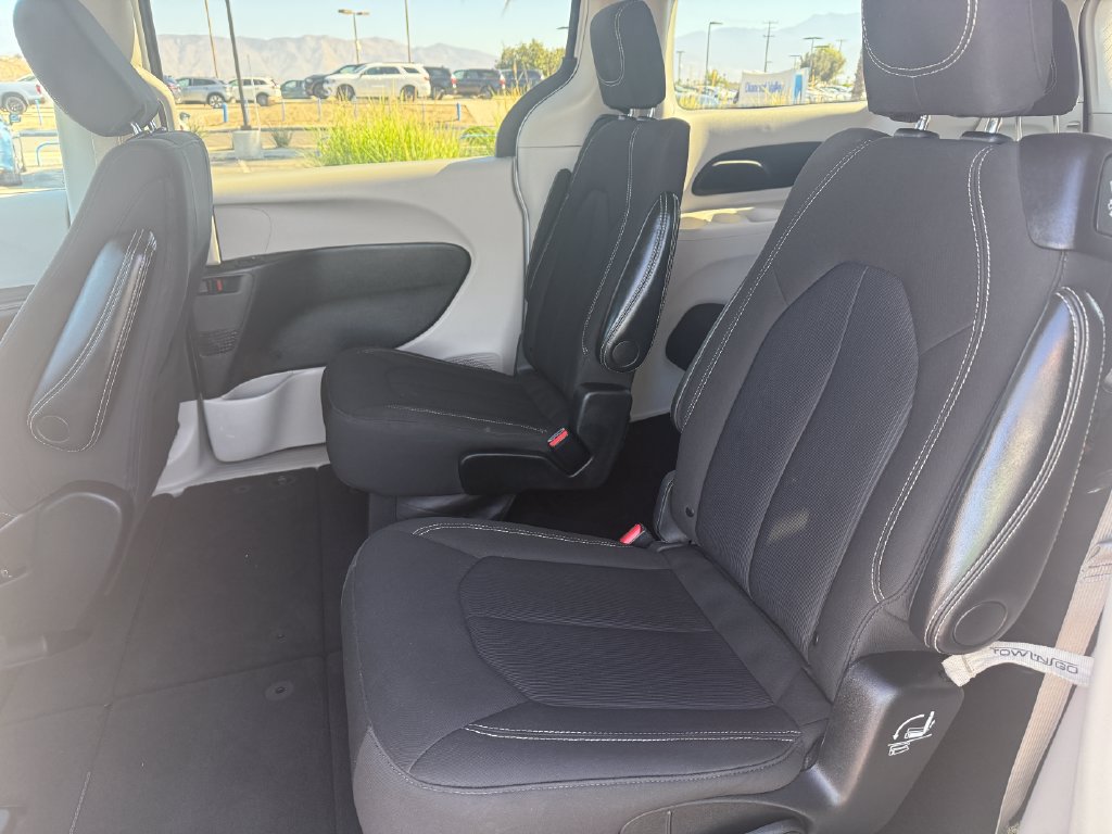 Used 2024 Chrysler Voyager LX FWD image 12