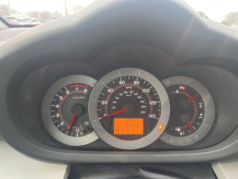 Used 2011 Toyota RAV4 2WD w/ Upgrade Value Pkg image 12