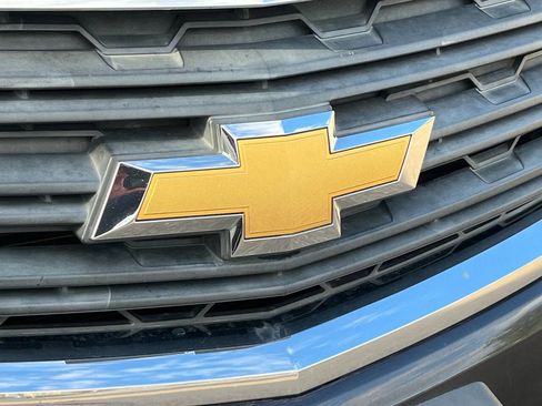 Used 2016 Chevrolet Traverse LS image 3